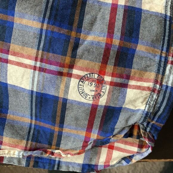 Boys Plaid Button Down Shirt - Picture 4 of 5